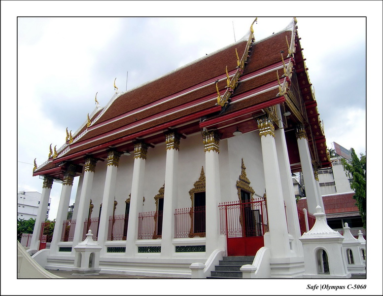 2005 - 07 - Bangkok - temples 03.JPG